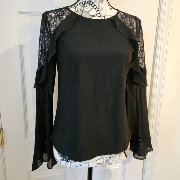 NWT WHBM lace blouse, keyhole back XS - Picture 4 of 9